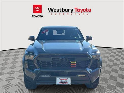 Certified 2026 Toyota Tacoma TRD Off-Road AWD/4WD image 3