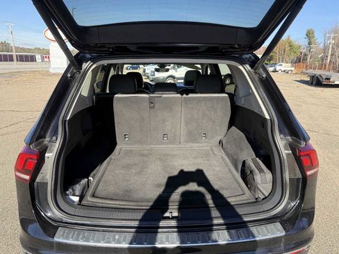 Used 2019 Volkswagen Tiguan SEL Premium image 14