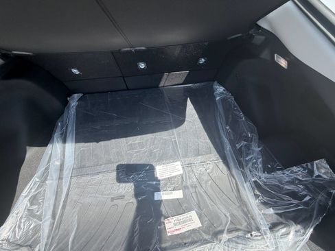 New 2027 Toyota Prius Plug-In Hybrid FWD image 16