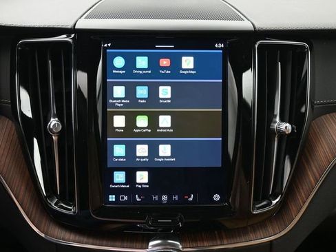 Used 2023 Volvo XC60 B5 Ultimate w/ Protection Package Premier image 20