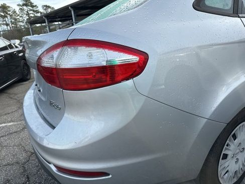 Used 2017 Ford Fiesta S image 17