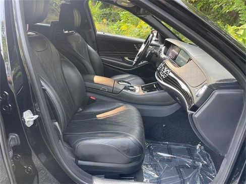 Used 2017 Mercedes-Benz Maybach S 550 4MATIC image 20