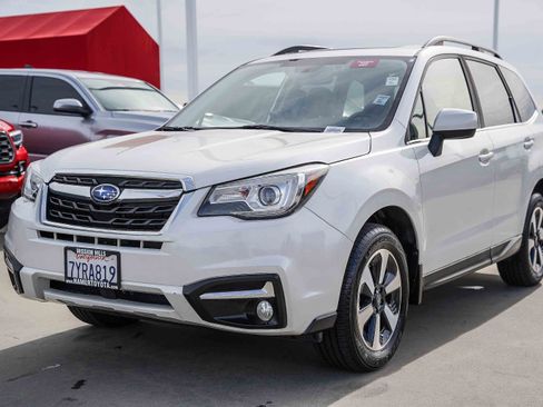 Used 2017 Subaru Forester 2.5i Limited image 3