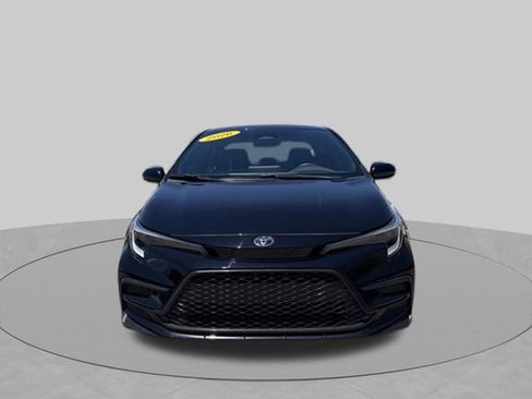Used 2026 Toyota Corolla SE FWD image 2
