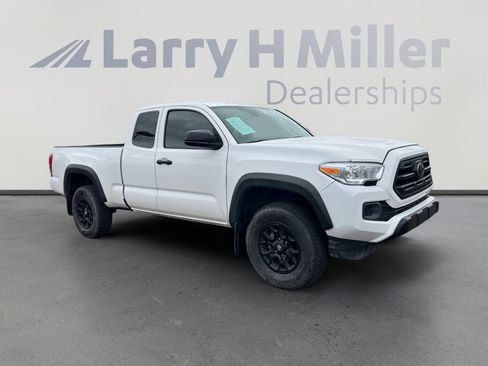 Used 2019 Toyota Tacoma SR image 7