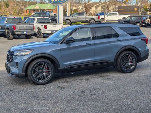 New 2026 Ford Explorer ST w/ Sun And Sound Package image 14