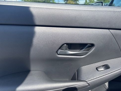 Used 2024 Nissan Sentra SV image 30