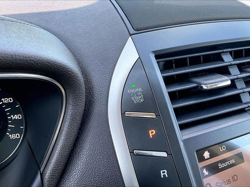 Used 2017 Lincoln MKC Reserve FWD image 35