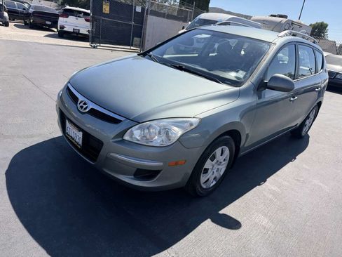 Used 2011 Hyundai Elantra w/ Popular Equipment Pkg 2 FWD image 3