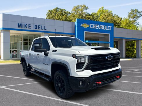 New 2026 Chevrolet Silverado 2500 LT w/ Trail Boss Package AWD/4WD image 1