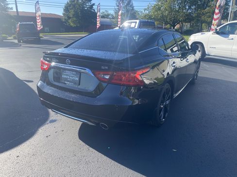 Used 2017 Nissan Maxima SR w/ Midnight Edition image 5