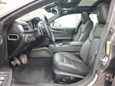 Certified 2018 Maserati Ghibli S GranSport Q4 image 13