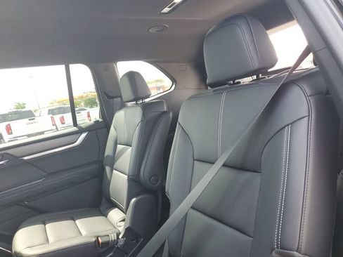 New 2026 GMC Acadia Elevation w/ Black Edition AWD/4WD image 28
