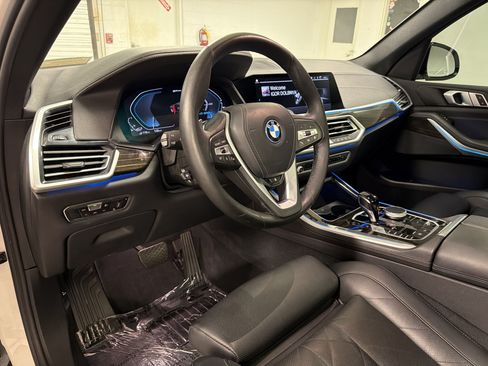 Used 2023 BMW X5 xDrive45e AWD/4WD image 4
