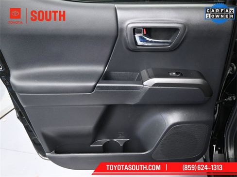 Used 2023 Toyota Tacoma TRD Sport image 24