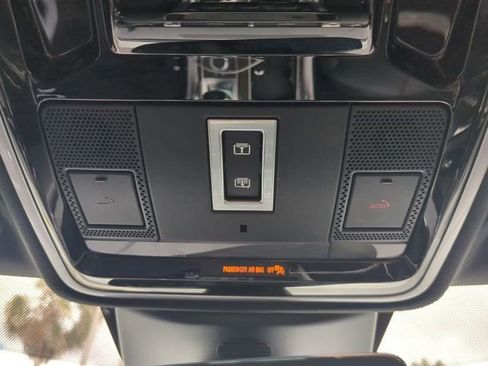 Used 2017 Land Rover Range Rover Sport SE AWD/4WD image 24