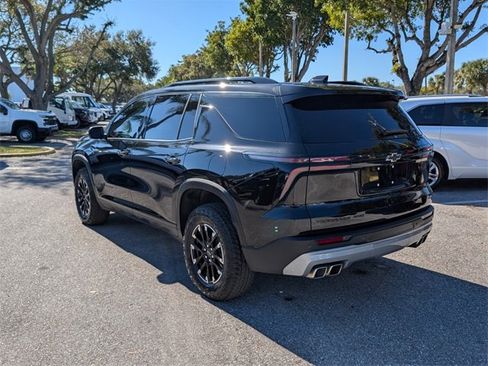 Certified 2025 Chevrolet Traverse Z71 w/ Driver Confidence Package image 9