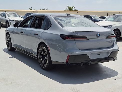 Used 2025 BMW i7 eDrive50 w/ M Sport Package RWD image 7
