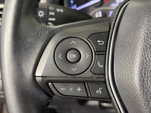 Used 2019 Toyota Camry SE image 24