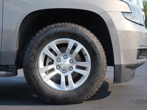 Used 2018 Chevrolet Tahoe LS w/ Skid Plate Package AWD/4WD image 11