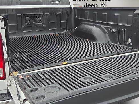 Used 2018 RAM 1500 Big Horn image 8