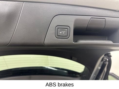 Used 2023 Buick Envision Preferred AWD/4WD image 30