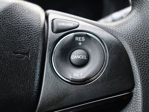 Used 2018 Honda HR-V LX image 23