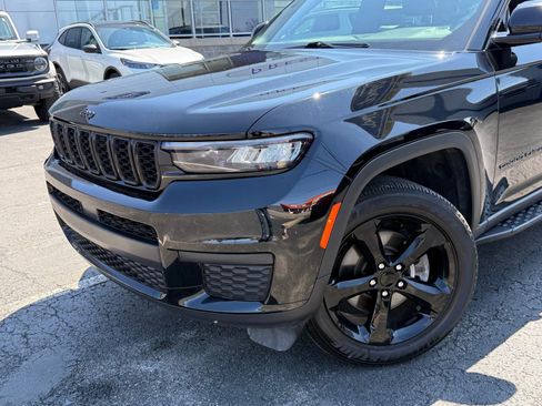 Used 2024 Jeep Grand Cherokee L Laredo image 19