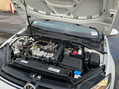 Used 2019 Volkswagen Golf SE w/ Driver Assistance Package image 23