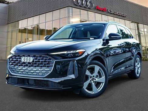 New 2025 Audi Q5 Prestige image 1