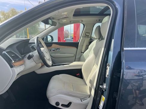 Used 2021 Volvo XC90 T6 Momentum w/ Protection Package Premier image 7