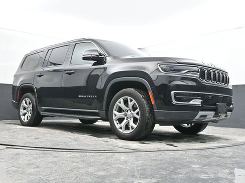 Used 2022 Jeep Wagoneer Series II image 45