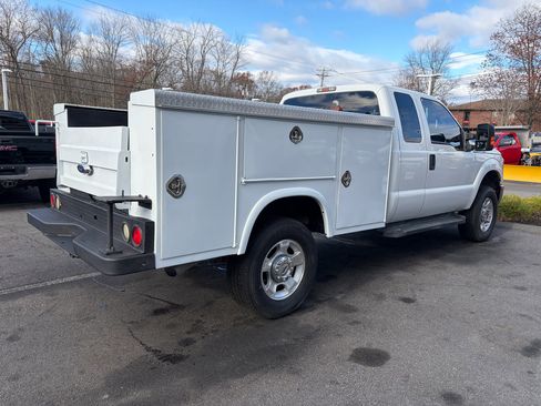 Used 2016 Ford F250 XLT w/ XLT Interior Package image 7