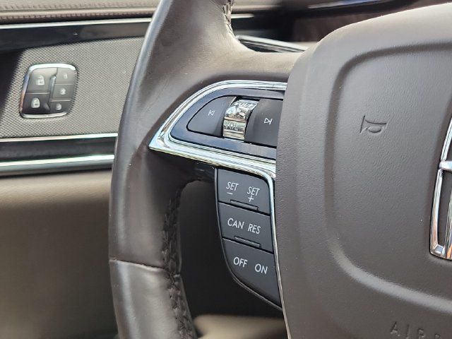 Used 2023 Lincoln Nautilus Reserve AWD/4WD image 12