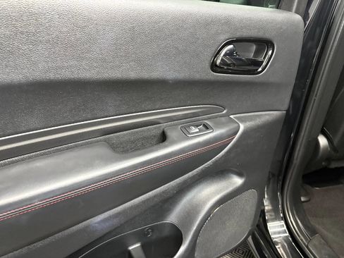 Used 2023 Dodge Durango GT image 37