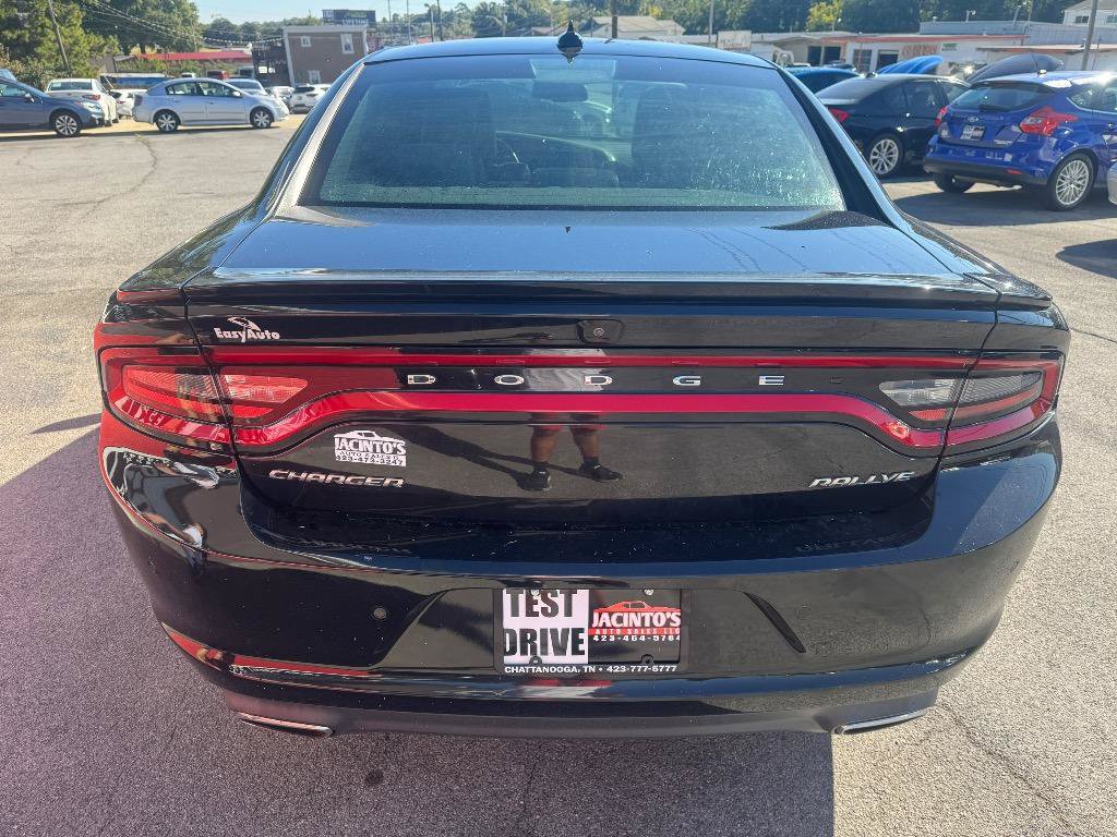 Used 2015 Dodge Charger SXT w/ Plus Group RWD image 5
