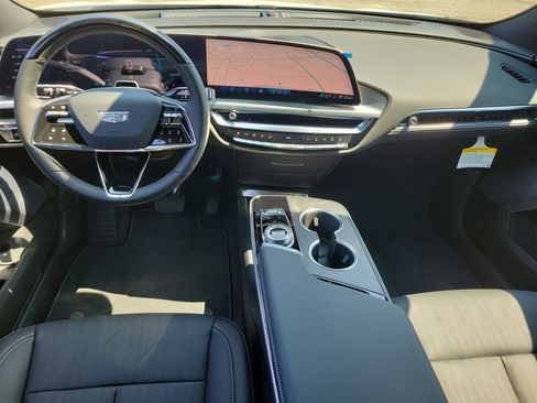 New 2025 Cadillac Lyriq Sport image 18