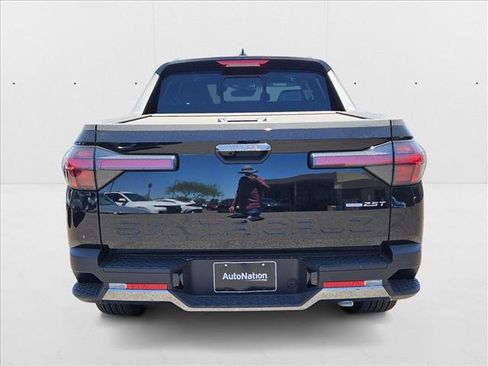 New 2025 Hyundai Santa Cruz Limited image 6