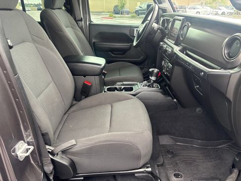 Used 2023 Jeep Wrangler Unlimited Sport AWD/4WD image 21
