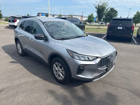 Used 2024 Ford Escape Active AWD/4WD image 1
