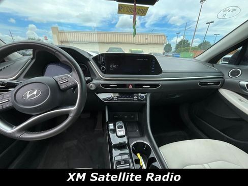 Used 2023 Hyundai Sonata SEL w/ Convenience Package FWD image 9