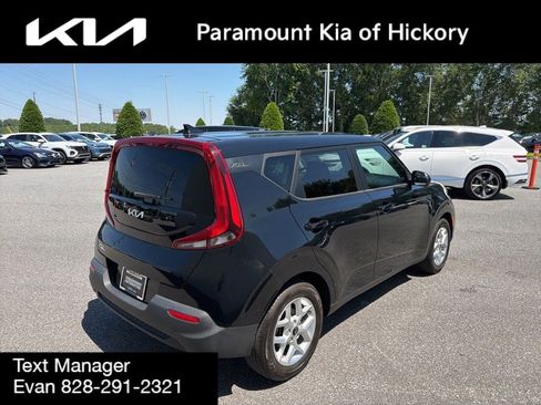 Used 2022 Kia Soul LX w/ Technology Package FWD image 6