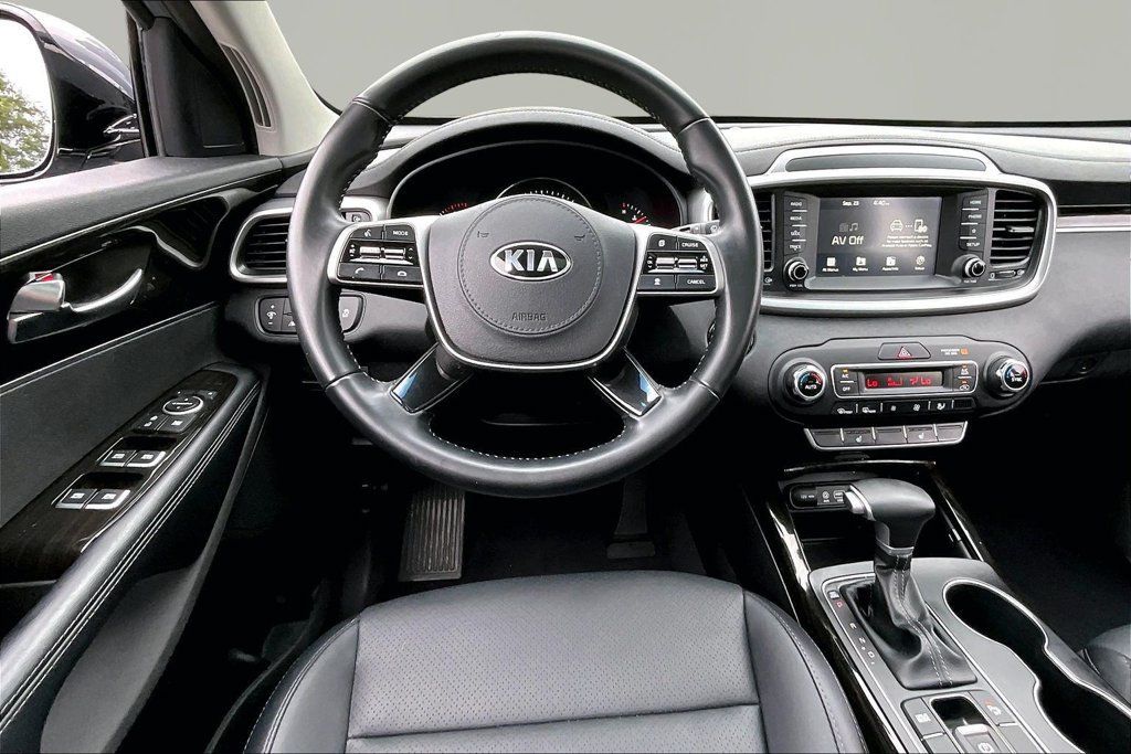 Used 2020 Kia Sorento EX FWD image 8