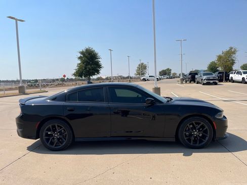 Used 2022 Dodge Charger R/T w/ Blacktop Package RWD image 6