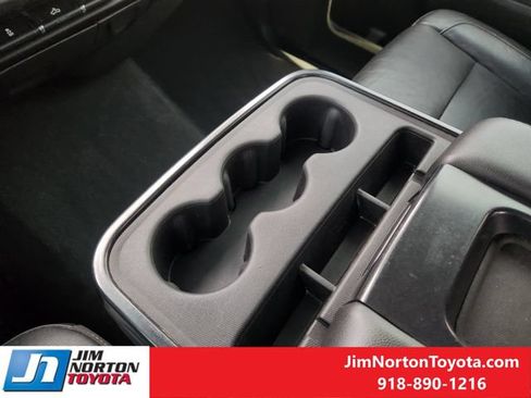 Used 2018 Chevrolet Silverado 1500 LT w/ Texas Edition AWD/4WD image 21