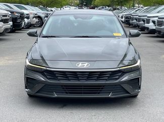 Used 2024 Hyundai Elantra SEL FWD video 2