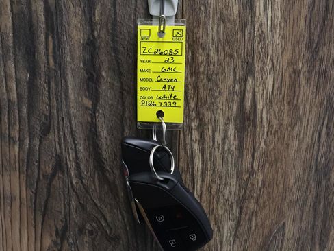 Used 2023 GMC Canyon AT4 w/ AT4 Premium Package image 39