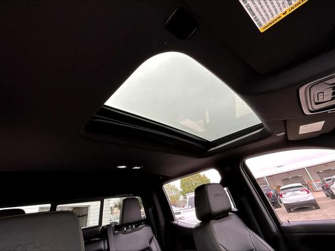 Used 2019 GMC Sierra 1500 AT4 w/ AT4 Premium Package AWD/4WD image 14