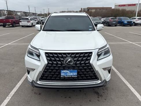 Used 2022 Lexus GX 460 Premium w/ Accessory Package image 8