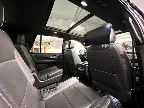 Used 2021 GMC Yukon SLT w/ SLT Luxury Plus Package image 18